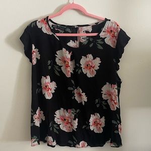 Size M/L John Eshaya floral print flowy blouse